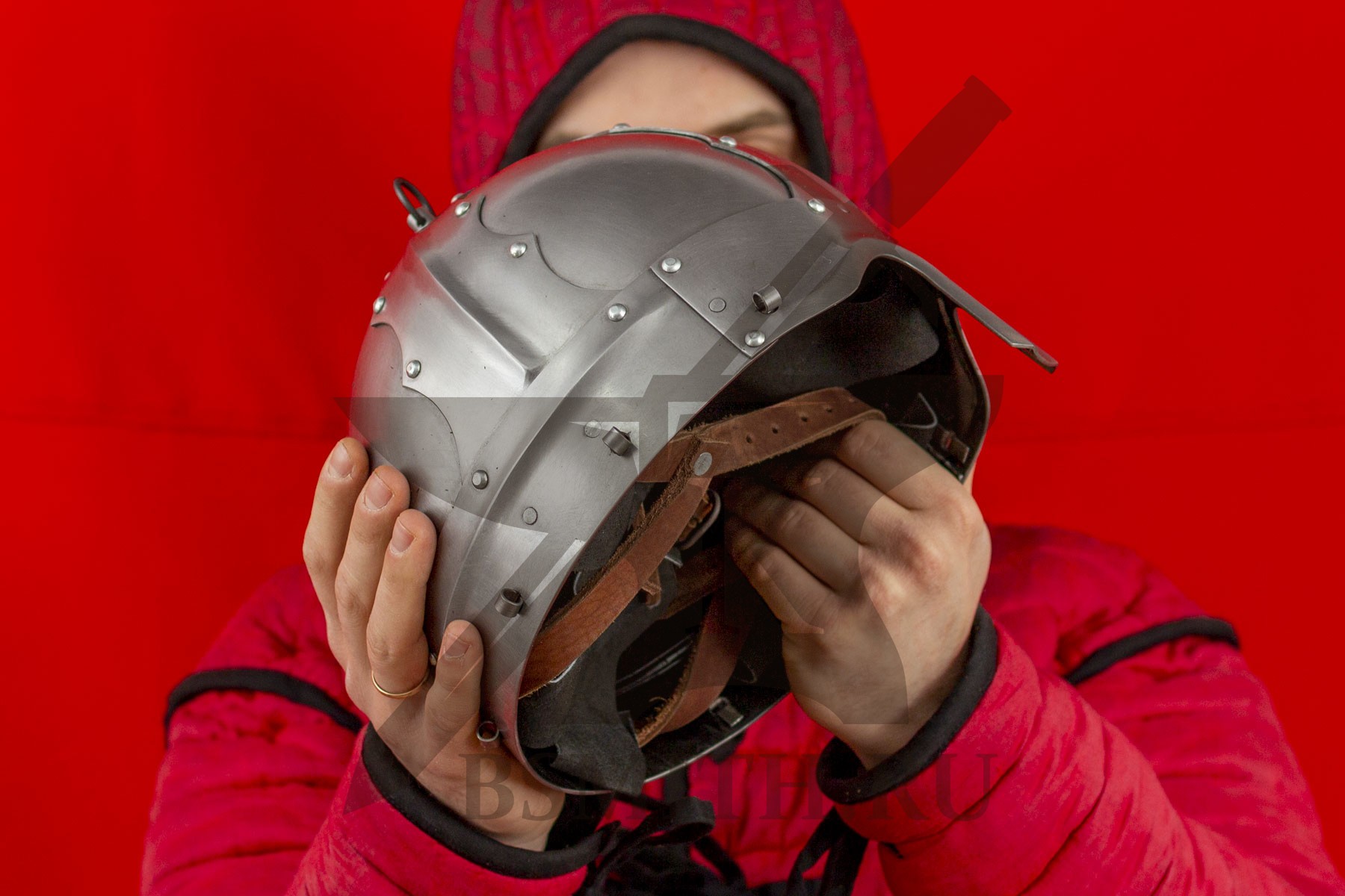 Уникальные шлемы пое. Шлем из Озерного. Шлем сфера. Ледяной шлем. Шлем страха.
