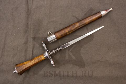 Стилет, Италия, 17 век, с ножнами