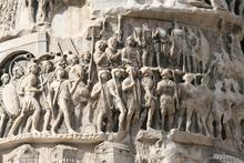 Изображени легионеров в лорика сегментате, с колонны Марка Аврелия, Рим