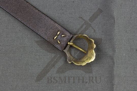 Ремень, Англия, 10-11 век, пряжка крупно с обратной стороны