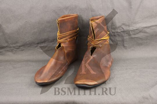 Ботинки ранее средневековье (Новгород) с высоким берцем, выворотные