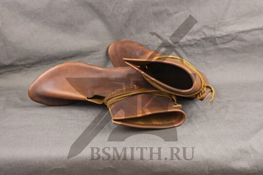 Ботинки ранее средневековье (Новгород) с высоким берцем, выворотные, вид сверху