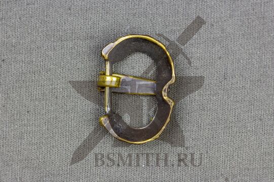 Пряжка, германцы, 5-6 век, вид с обратной стороны