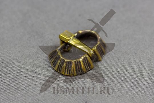 Пряжка, германцы, 5-6 век, вид сбоку