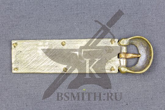 Пряжка, половцы, 13 век, вид с обратной стороны