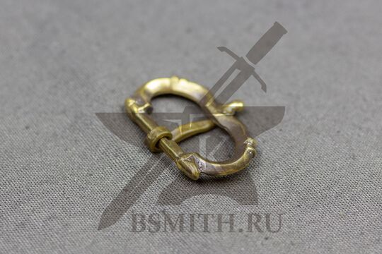 Пряжка, Европа, 14-15 век, вид сбоку с обратной стороны