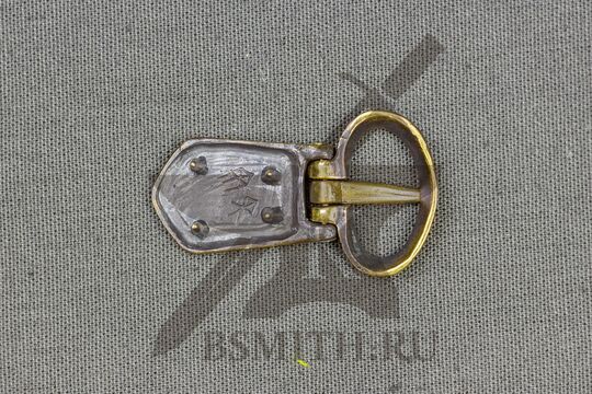 Пряжка, Русь, 10-12 век, вид с обратной стороны