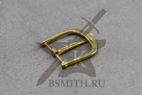 Пряжка, Готланд, балты, 11-12 века, вид сбоку с обратной стороны