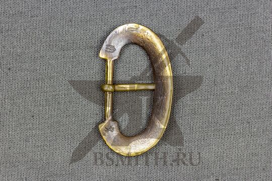 Пряжка, франки, 9-10 век, вид с обратной стороны