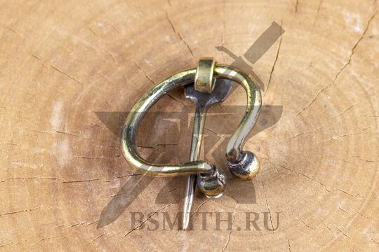 Фибула, Русь, Прибалтика, 9-11 век, вид с обратной стороны