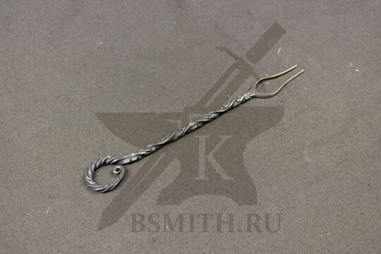 Вилка кованая рифленая, 2 зуба, нержавейка (AISI304), вид со стороны рукояти