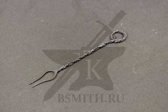 Вилка кованая рифленая, 2 зуба, нержавейка (AISI304), вид со стороны зубцов