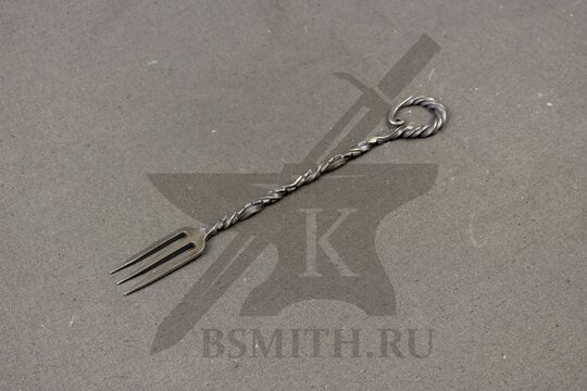 Вилка кованая рифленая, 3 зуба, нержавейка (AISI304), вид со стороны зубцов
