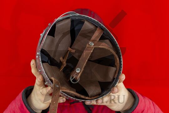 Шлем каркасный с полумаской, вид изнутри