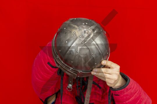 Шлем тюрбанный из Озерного, вид сверху