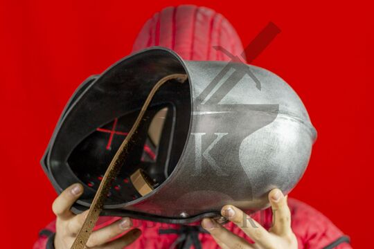 Шлем бацинет "For Honor", пластик, вид изнутри, фото 2