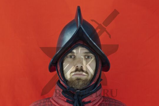 Шлем морион, пластик, вид спереди
