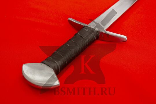 Каролинг спортивный тип Z особый, эфес крупно со стороны навершия