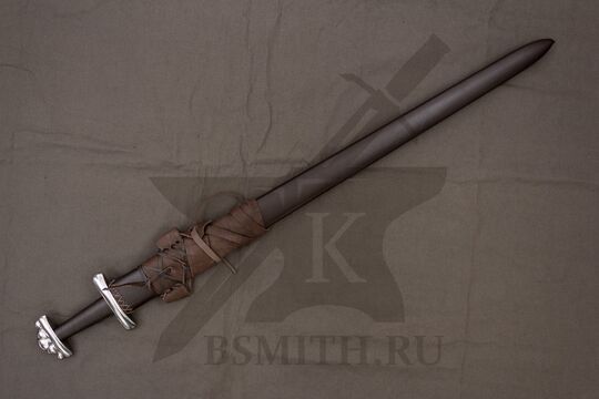 Каролинг тип R, в ножнах