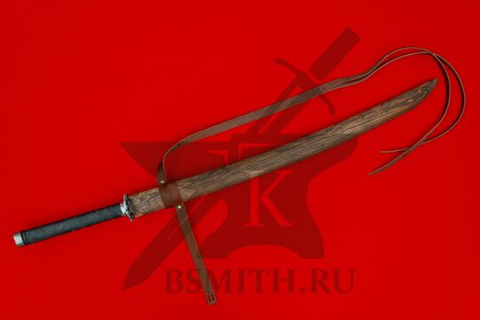 Катана турнирная с долом, прорезная цуба, в деревянных ножнах