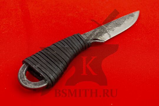 Нож новгородский малый с обмоткой, 65Г, вид со стороны рукояти