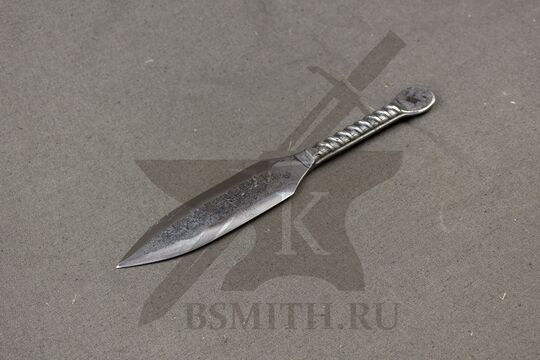 Нож метательный из арматуры, вид со стороны клинка