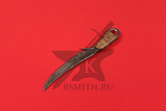 Нож новгородский с обмоткой малый, вид со стороны клинка