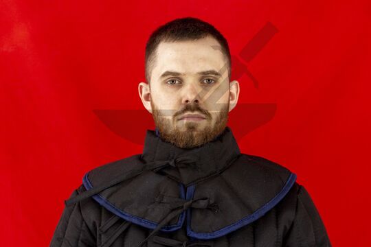 Оплечье стеганое, 3 слоя, грета, черный, вид спереди