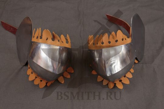 Наколенники с фестонами, 15 век