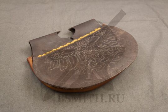 Сумка из Дордрехта с тиснением "Герб Роскилле", вид сбоку