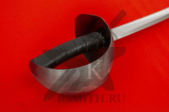 Сабля абордажная турнирная, эфес крупно со стороны чашки