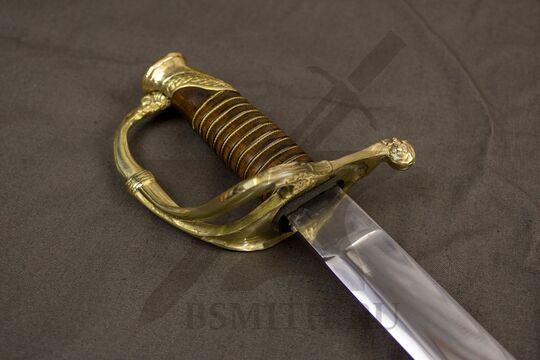 Сабля офицерская пехотная образца 1826 года, эфес крупно со стороны клинка