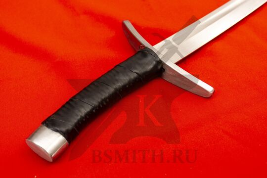 Сабля турнирная, эфес крупно со стороны рукояти