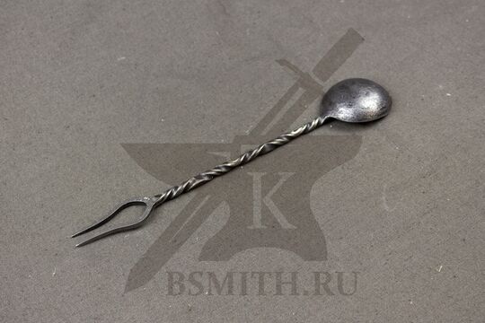 Ложка-вилка простая, 2 зуба, вид со стороны вилки