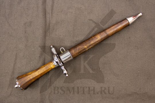 Стилет, Италия, 17 век, в ножнах