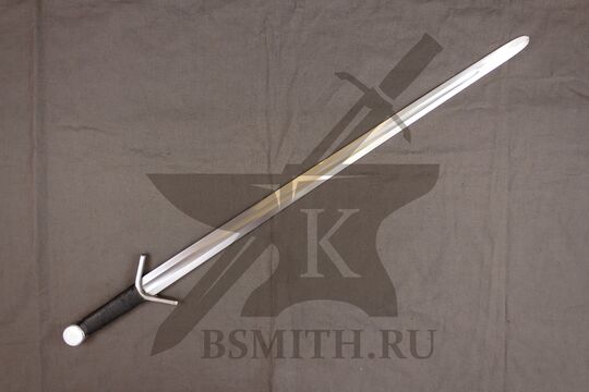 Меч романский с V-образной гардой