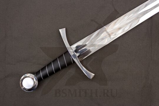 Меч тип XIV, с ножнами, эфес крупно