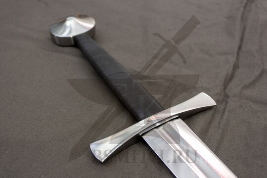 Меч тип XVI-А из Борнхолма, эфес крупно со стороны клинка