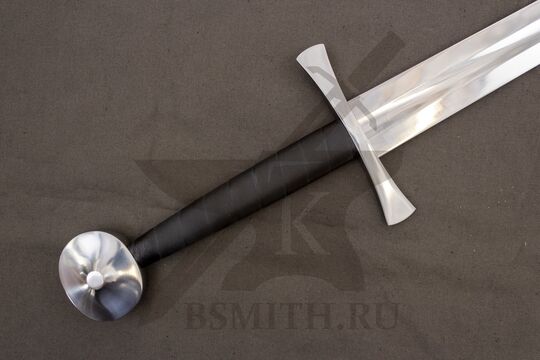 Меч тип XVIa из Борнхолма, эфес крупно