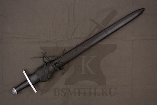 Меч Тип X из Цюриха, в ножнах