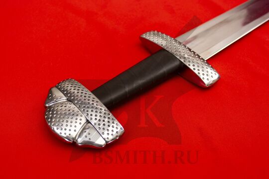 Каролинг тип E, вариант 1, эфес крупно со стороны навершия