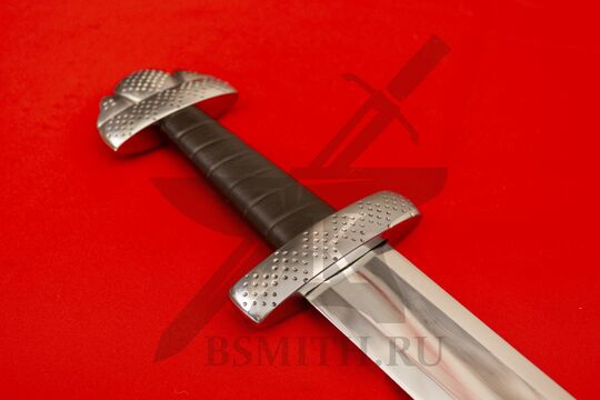 Каролинг тип E, вариант 3, эфес крупно со стороны клинка